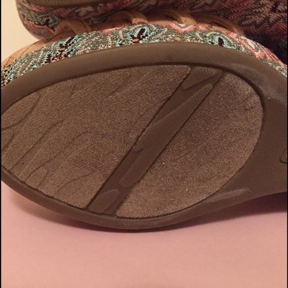 Anne Klein Colorful Patterned Wedge Sandals "Fionn" size 8.5 NWOT - Picture 11 of 12